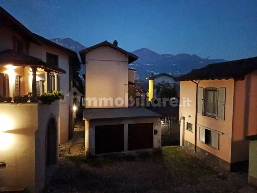 Appartamento in vendita a Olginate