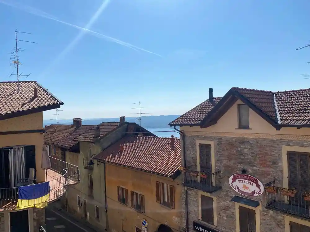 Casa indipendente in vendita a Massino Visconti