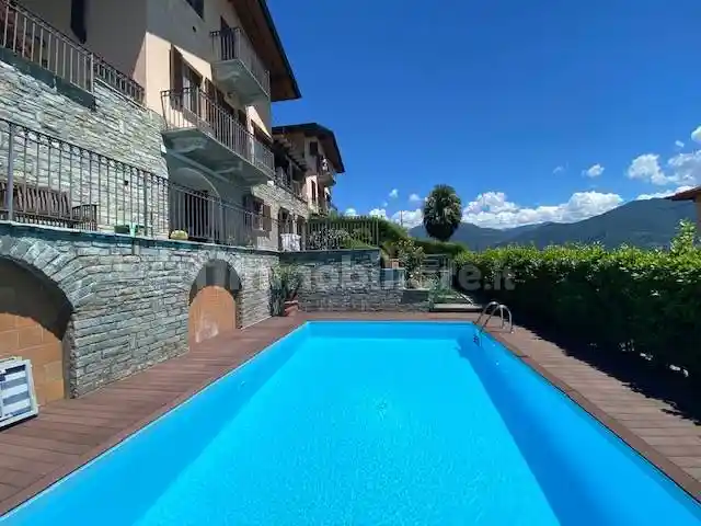 Appartamento in vendita a Menaggio