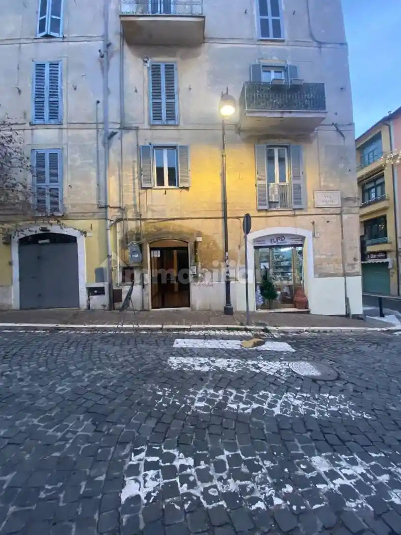 Appartamento in affitto a Castel Madama