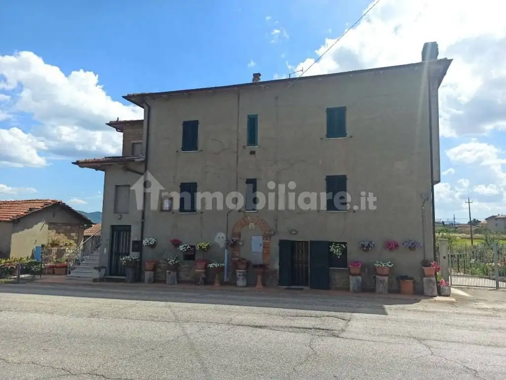 Villa in vendita a Castiglione del Lago