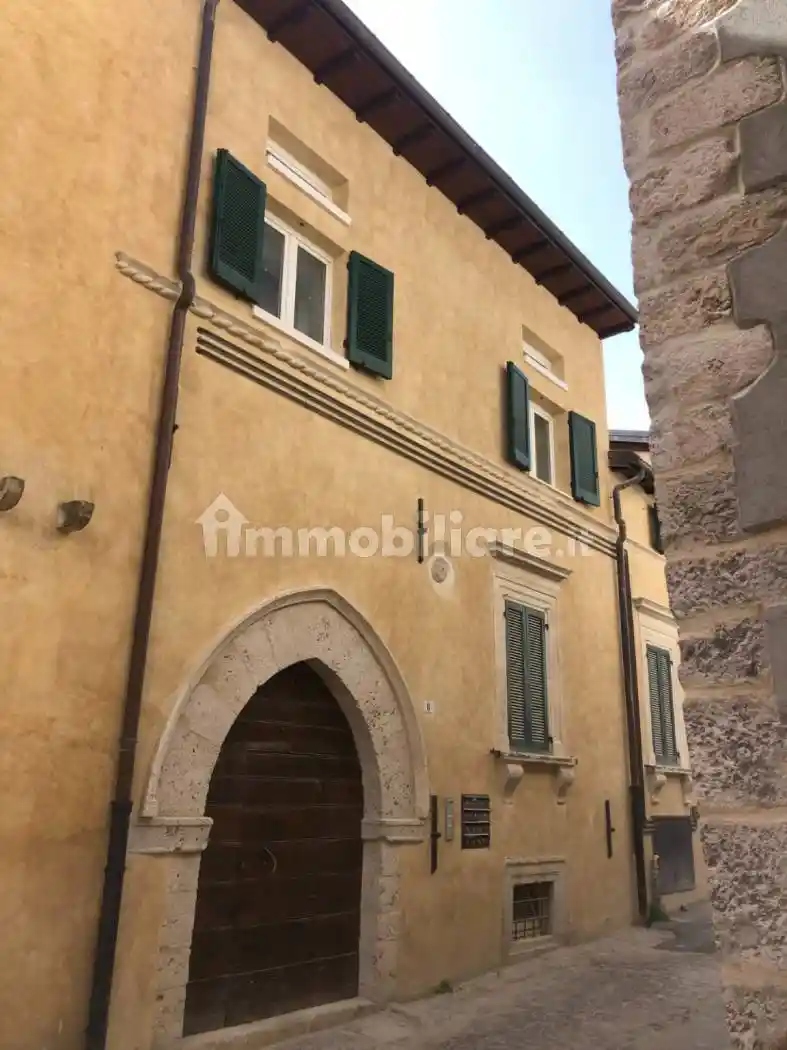 Appartamento in affitto a L'Aquila