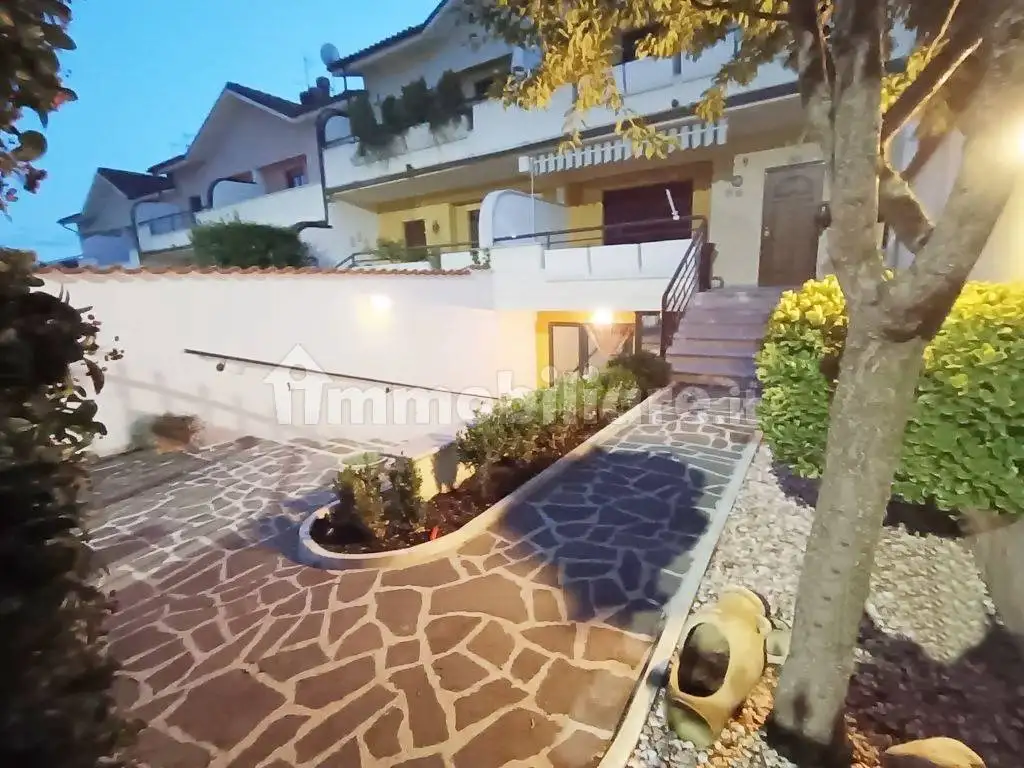 Villetta a schiera in vendita a Avezzano