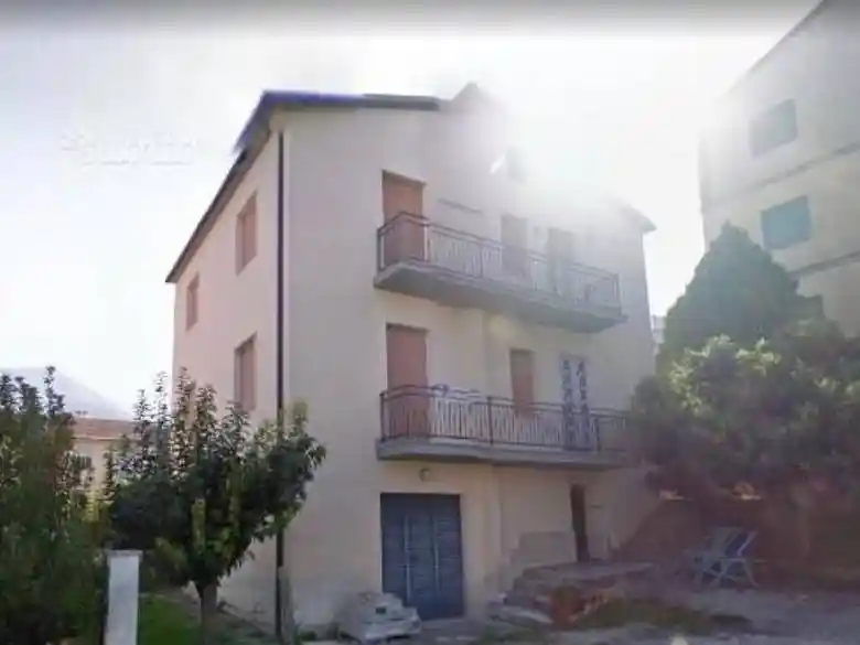 Bilocale via Giuseppe Verdi 6, Centro, Bussi sul Tirino - foto 2