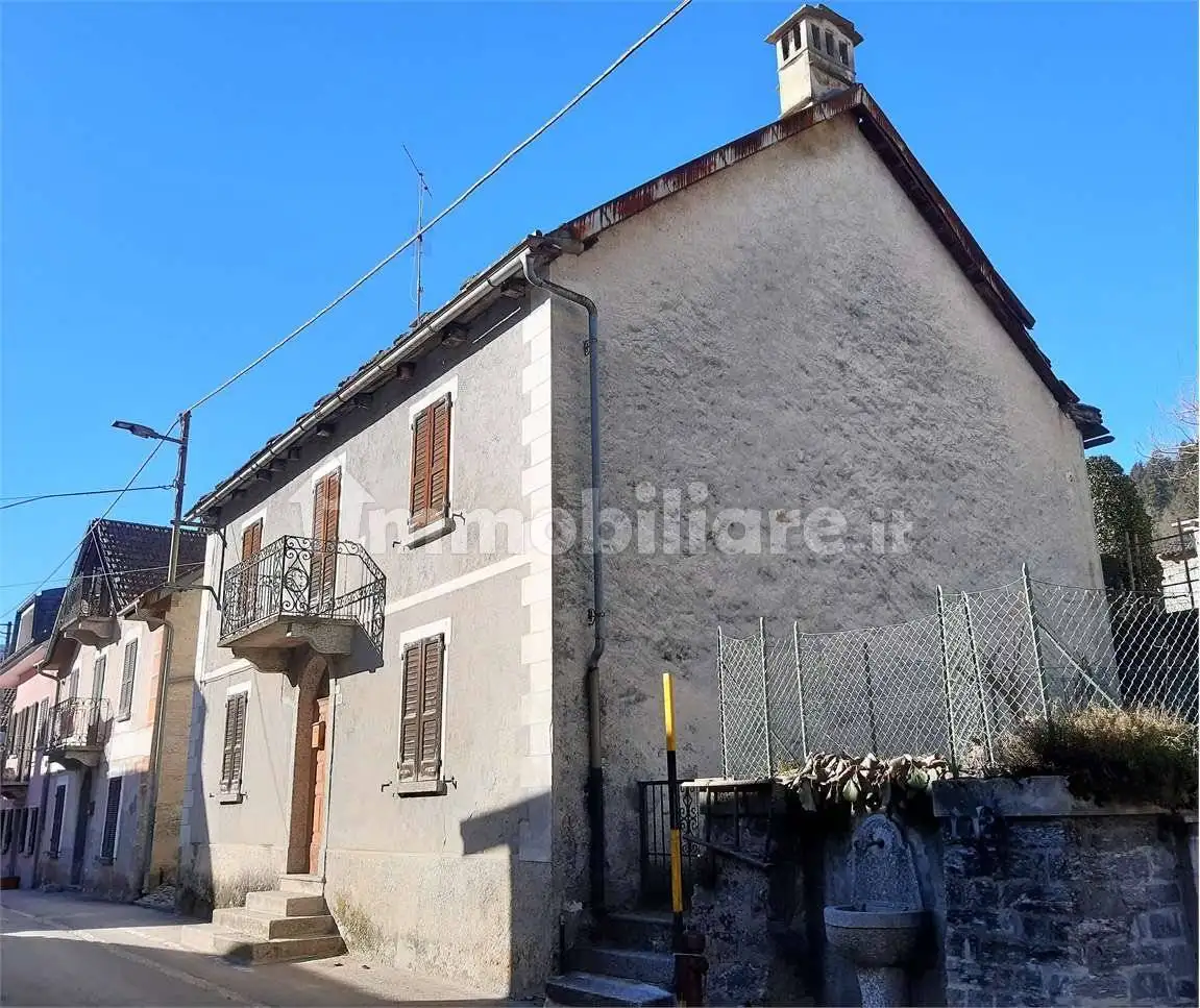 Casa indipendente in vendita a Re