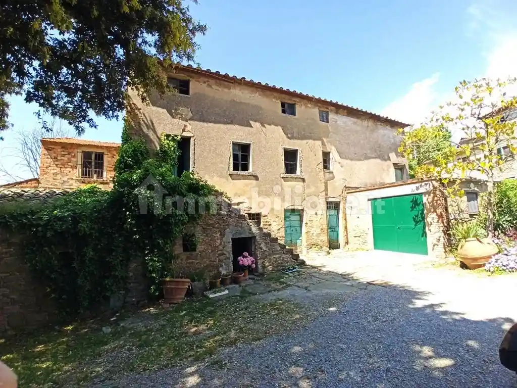 Rustico - Casale in vendita a Cortona