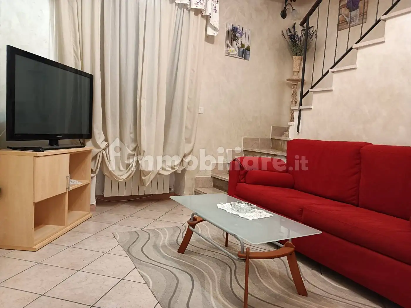 Quadrilocale piazza Umberto I, Capodimonte - foto 2