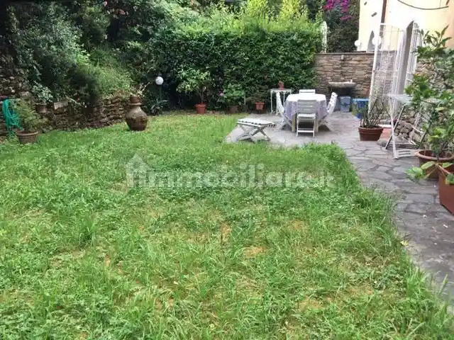 Appartamento in vendita a Montignoso