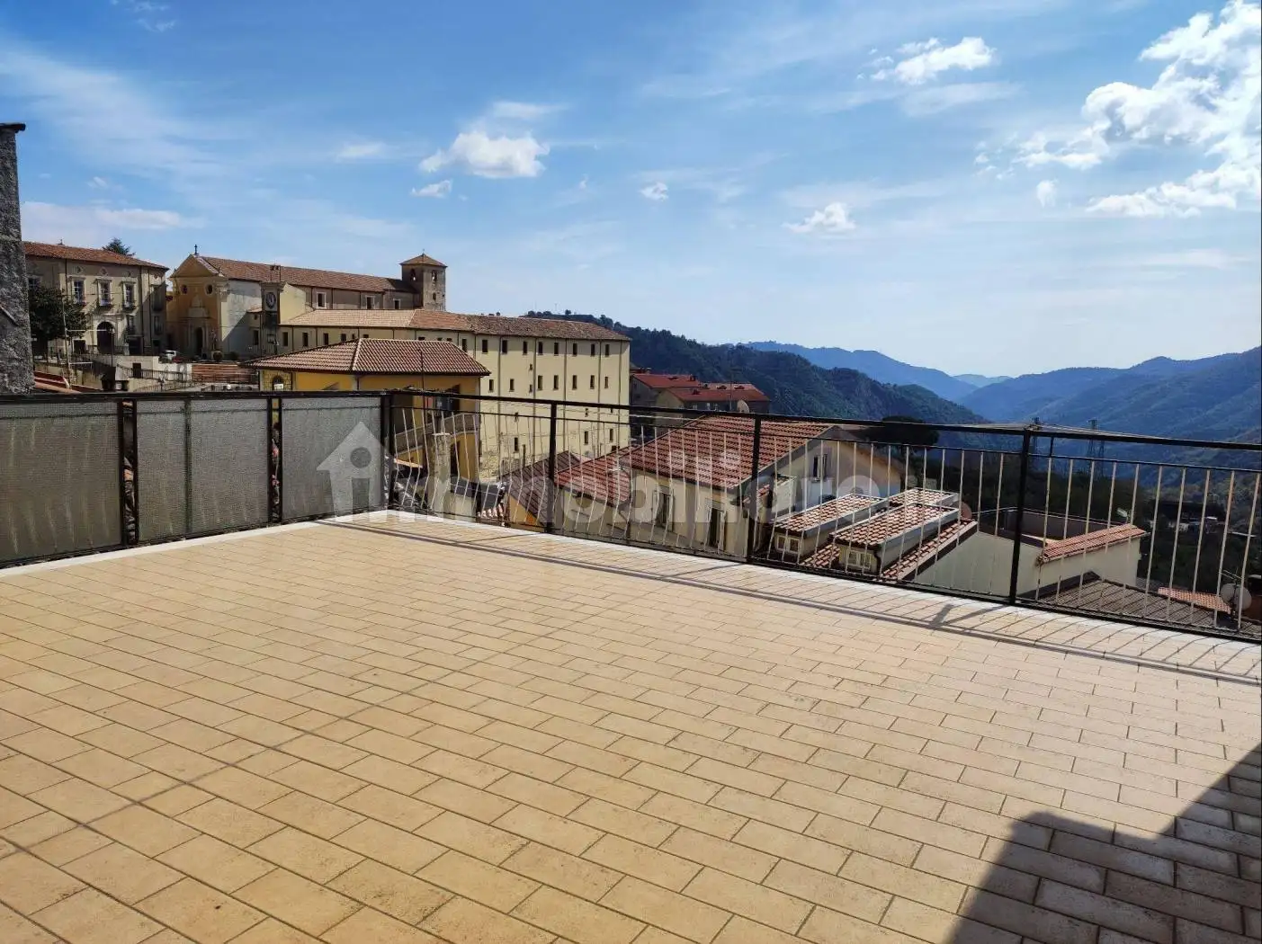 Appartamento in vendita a Taverna