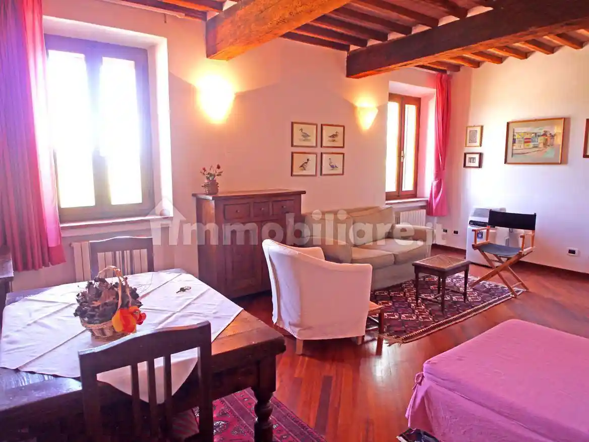 Appartamento in vendita a Castelnuovo Berardenga