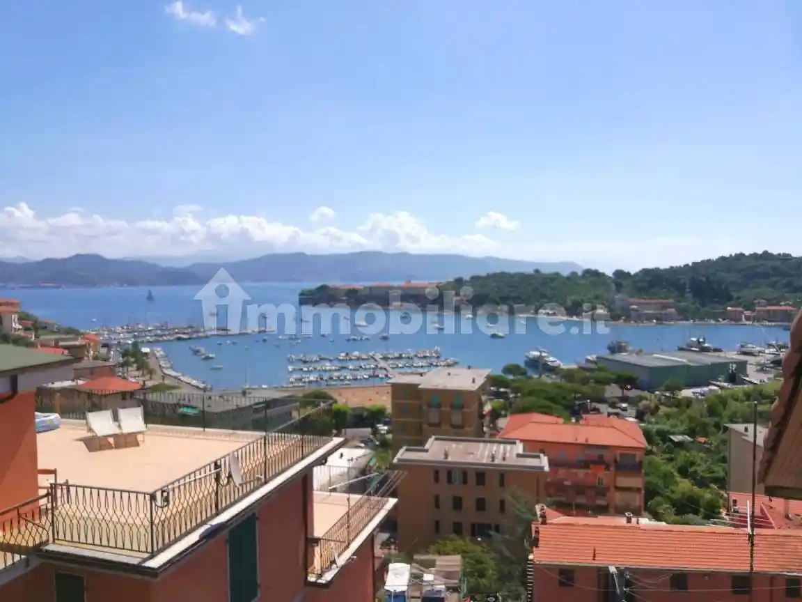 Appartamento in vendita a Portovenere