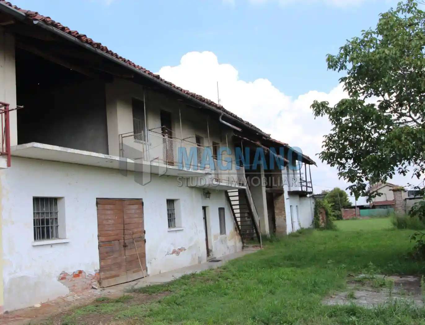 Rustico - Casale in vendita a Cavour