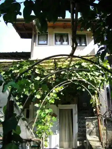 Casa indipendente in vendita a Val Brembilla