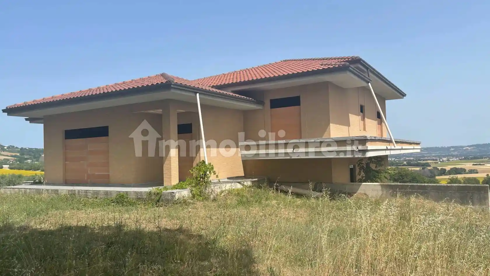 Palazzo - Edificio in vendita a Montecosaro