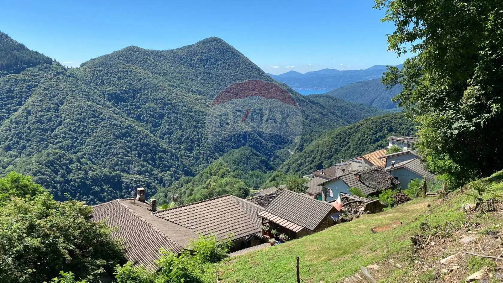 Casa indipendente in vendita a Intragna