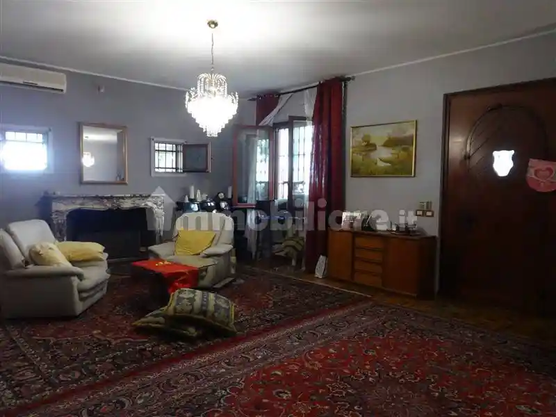 Villa in vendita a Pantigliate