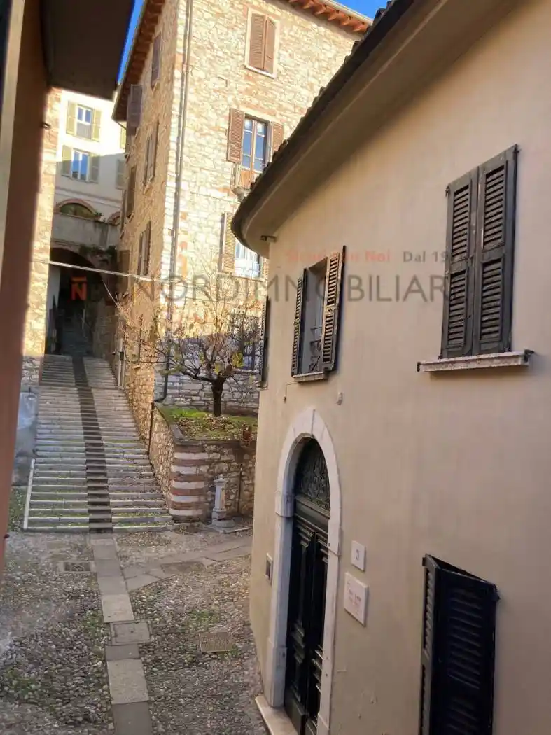 Appartamento in vendita a Brescia