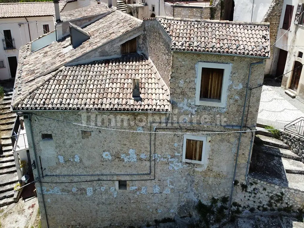 Terratetto unifamiliare via del Carmine, Centro, Caporciano - foto 4