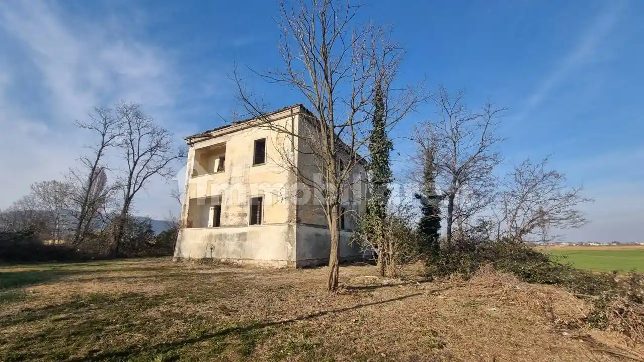 Rustico - Casale in vendita a Nanto