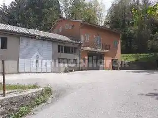 Villa in vendita a Caprese Michelangelo