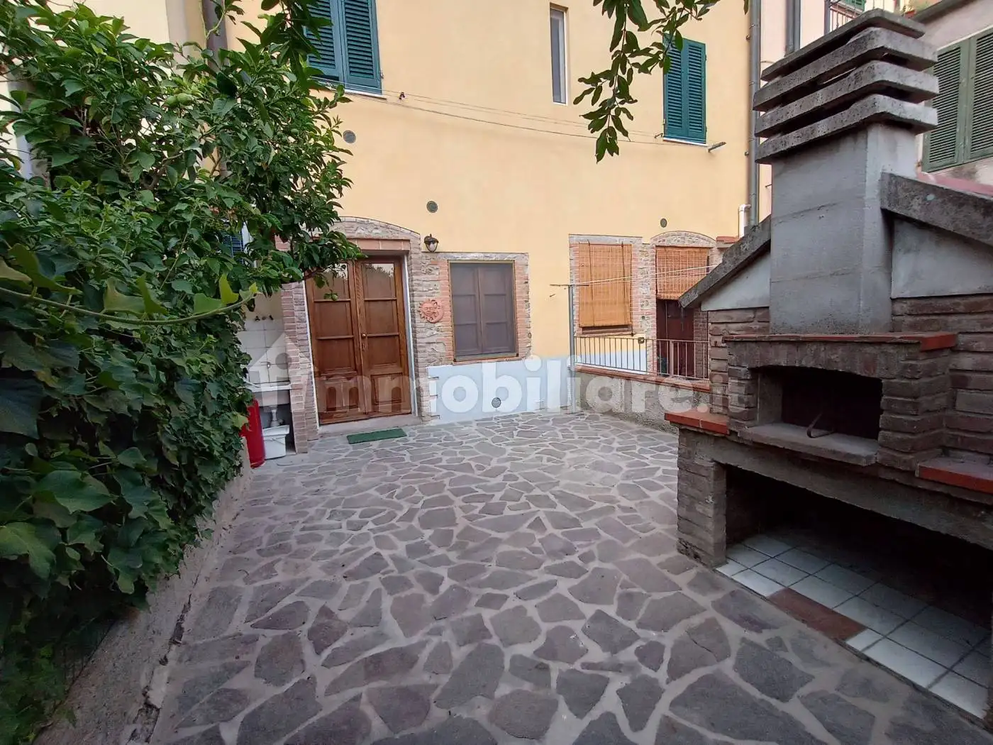 Appartamento in affitto a Suvereto