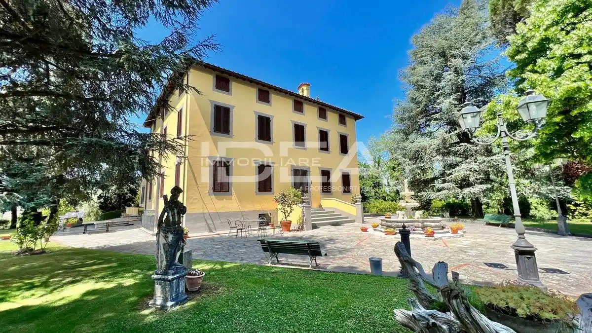 Villa in vendita a Lucca