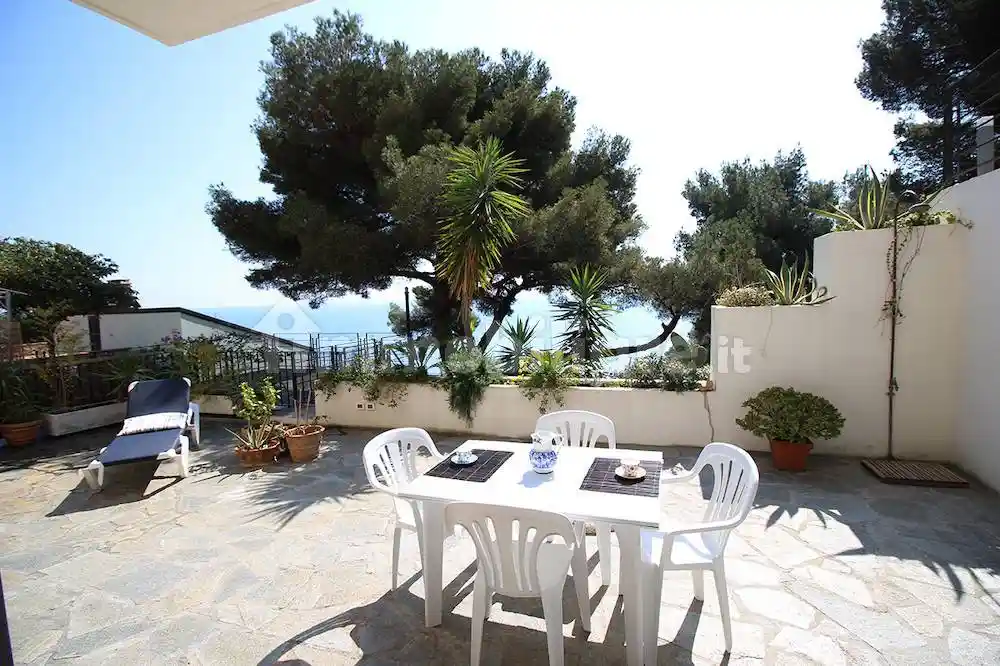 Appartamento in vendita a Andora