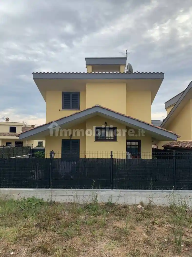 Villa in vendita a Roma