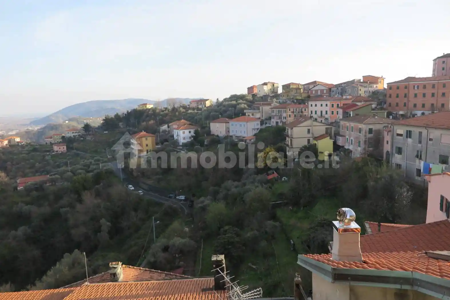 Appartamento in vendita a Vezzano Ligure