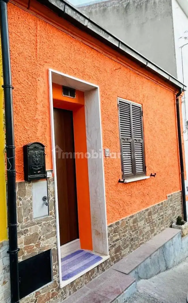 Casa indipendente in vendita a Uri