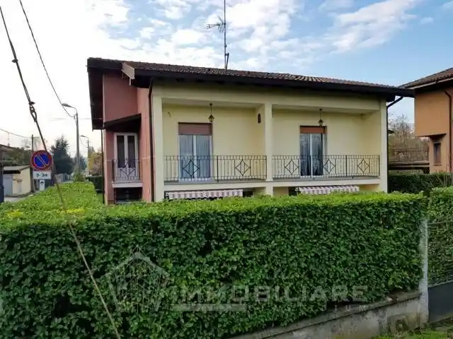 Villa in vendita a Bressana Bottarone