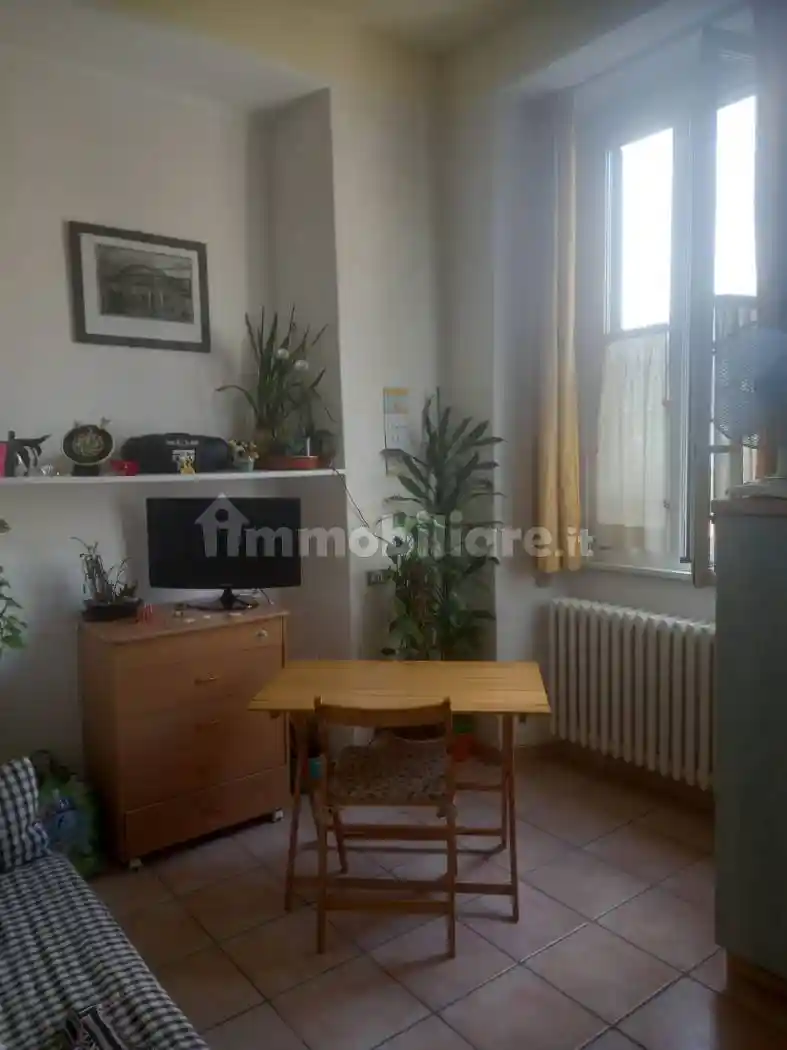 Appartamento in affitto a Comerio