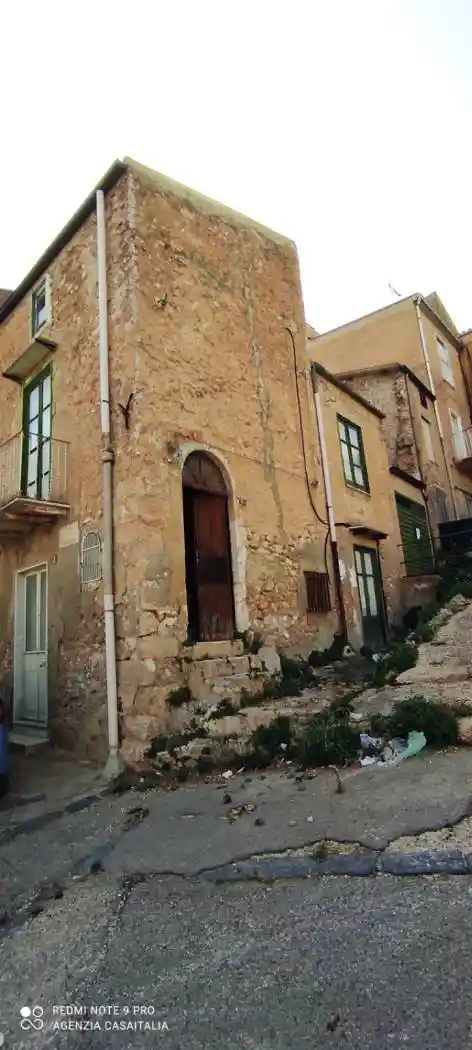 Palazzo - Edificio in vendita a Canicattì