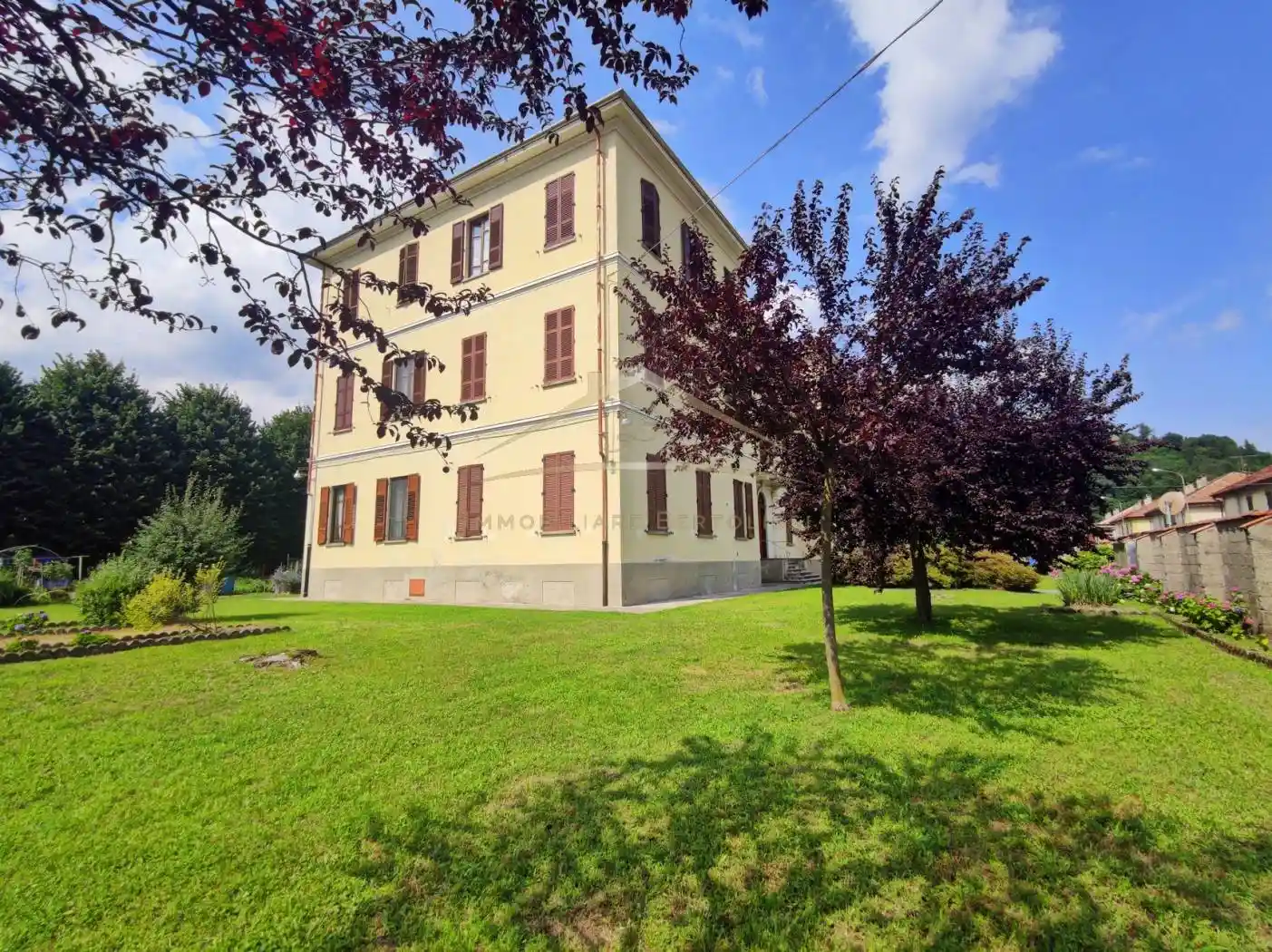 Appartamento in vendita a Borgosesia