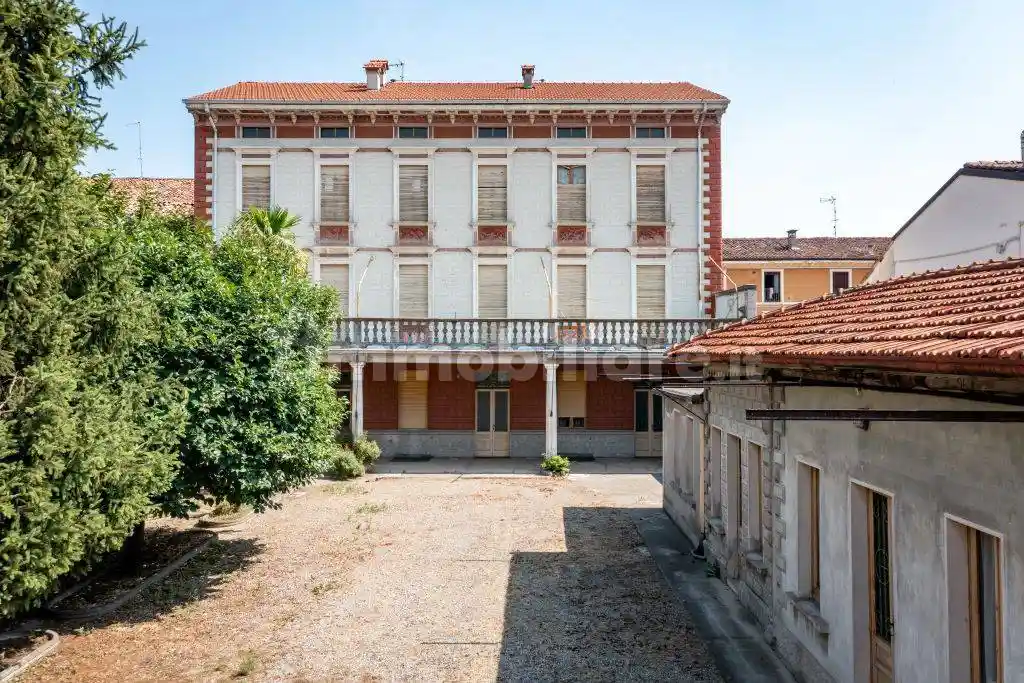 Villa in vendita a Manerbio