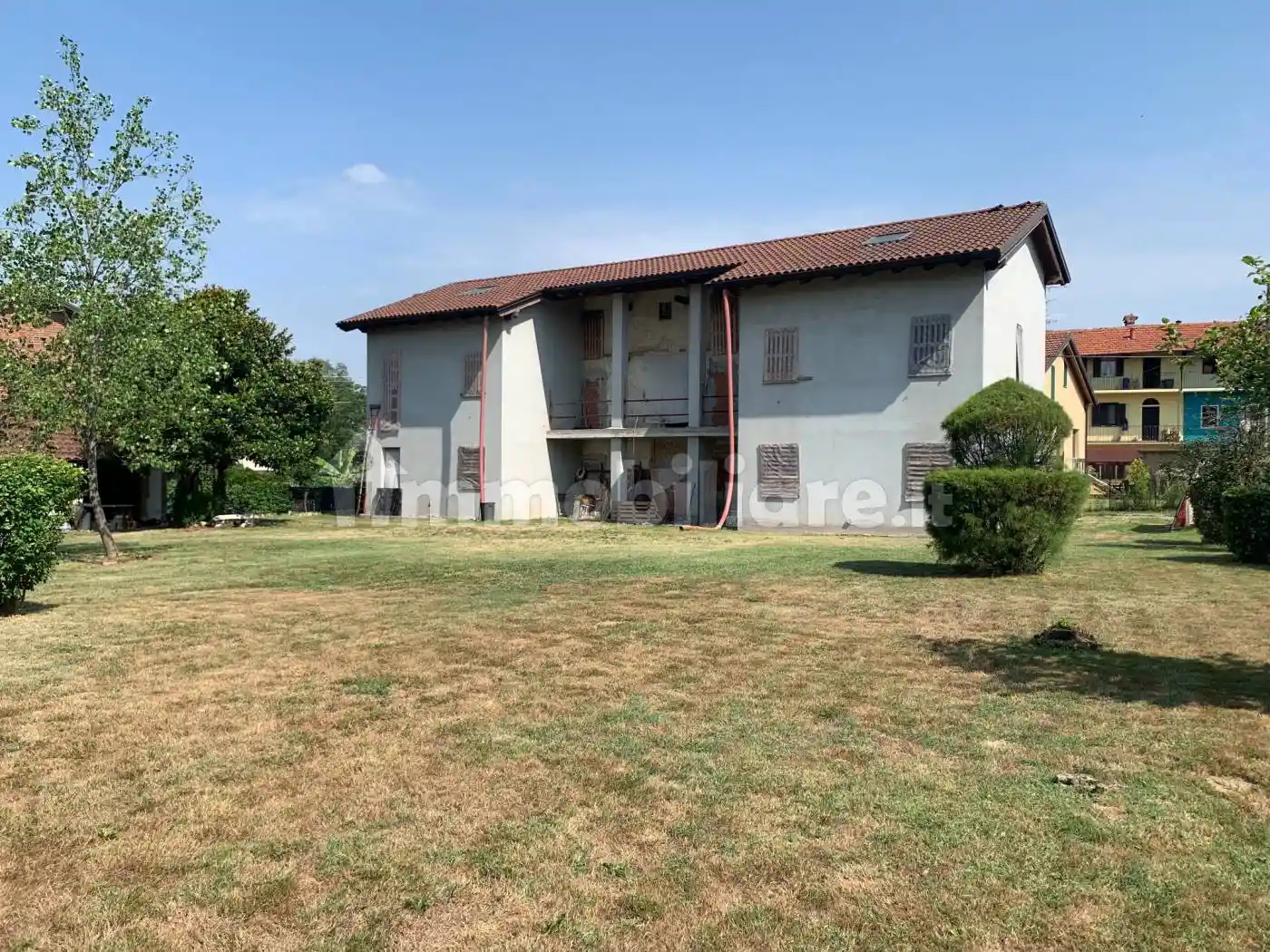 Villa in vendita a Divignano