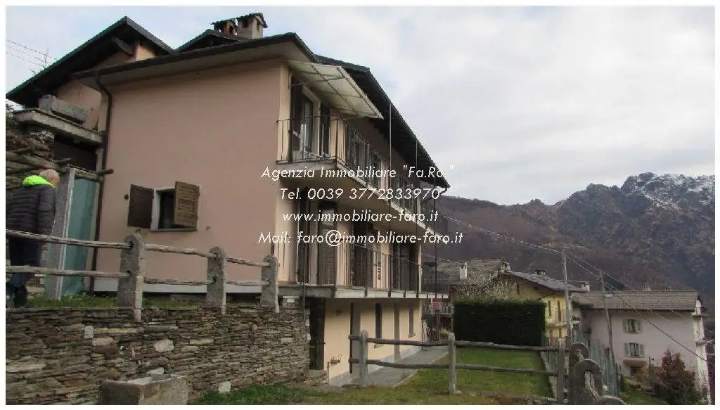 Villa in vendita a Gurro