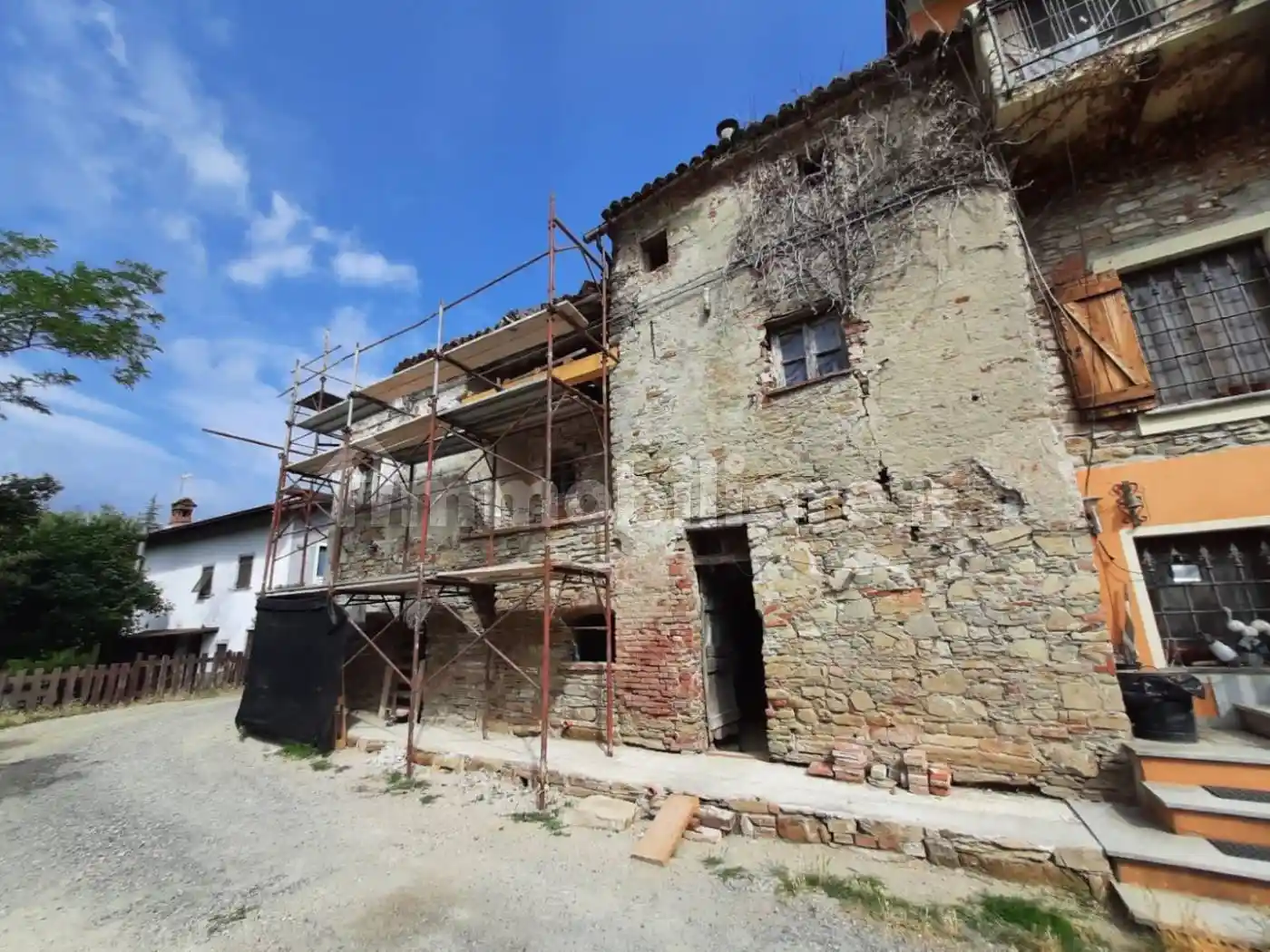 Casa indipendente in vendita a Cremolino
