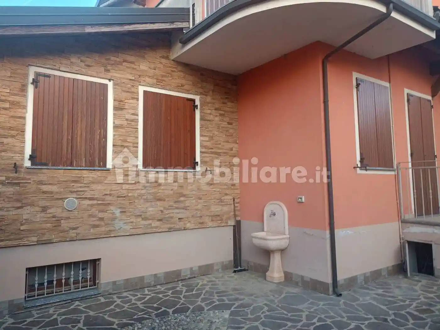 Villetta a schiera in vendita a Castelleone