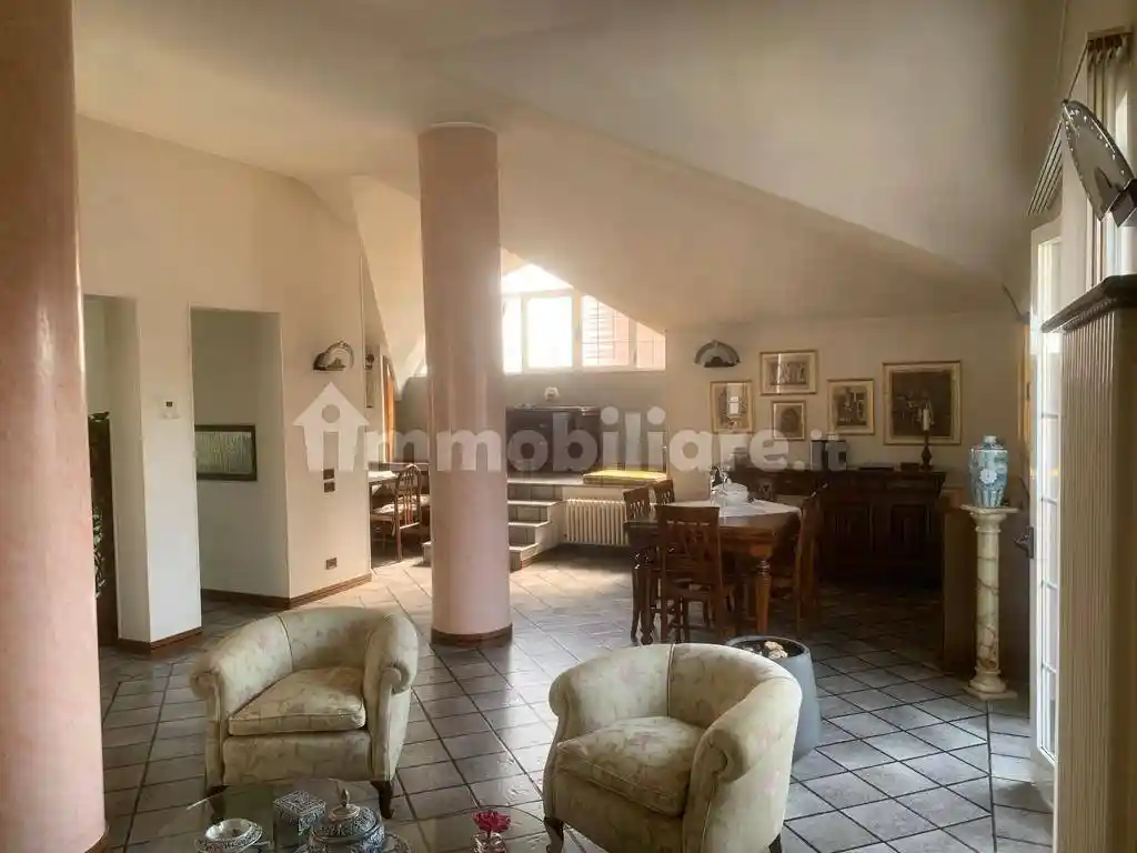 Villa in vendita a Chiuduno