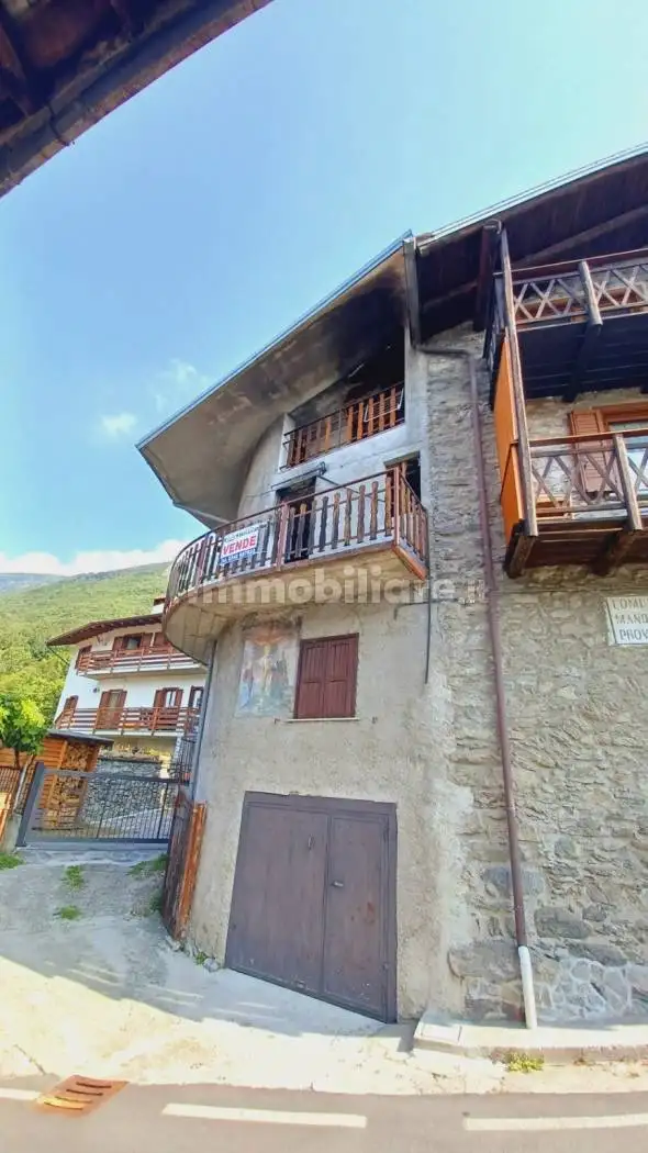 Villetta a schiera in vendita a Cercino