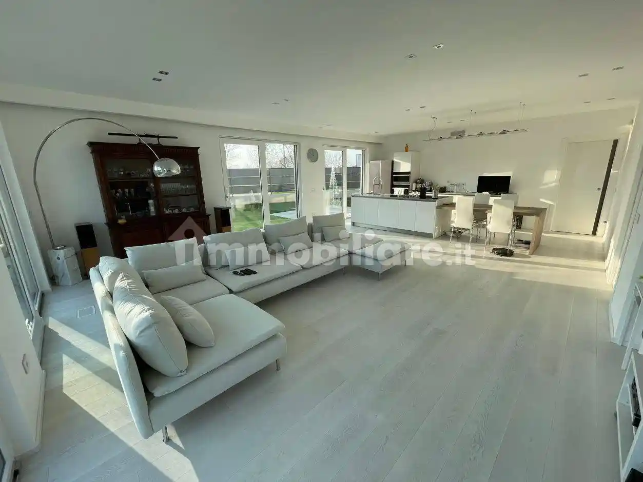 Villa in vendita a Vidigulfo