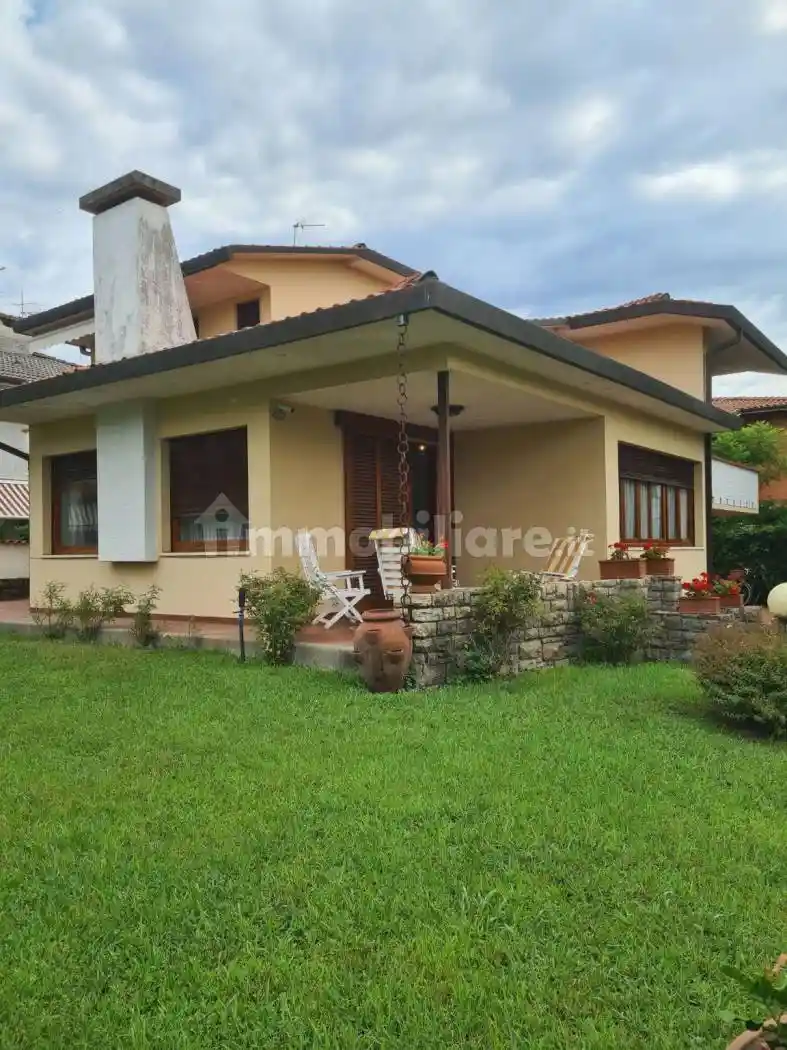Villa in vendita a Pietrasanta