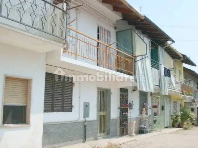 Villa a schiera corso Roma 49, Caresana - foto 2