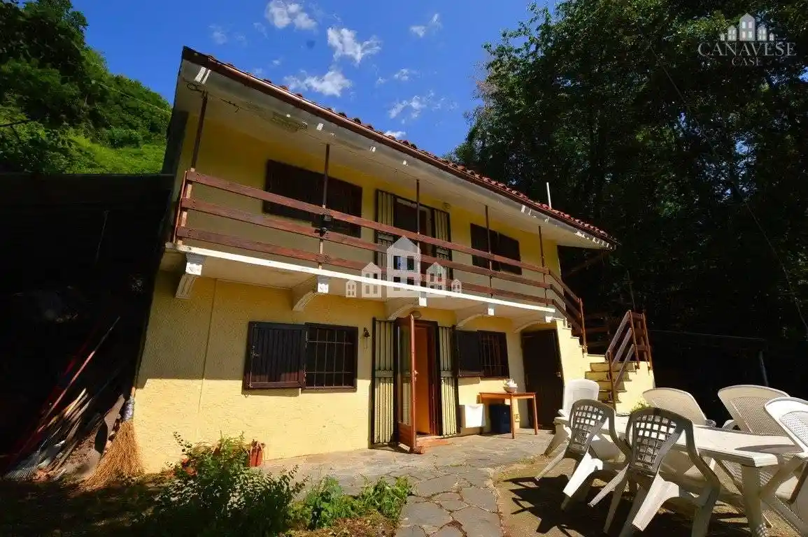 Casa indipendente in vendita a Val di Chy