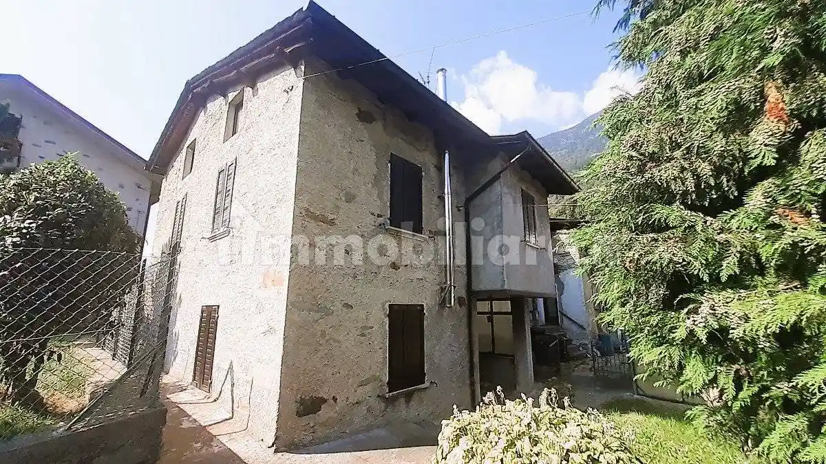 Villa in vendita a Castione Andevenno