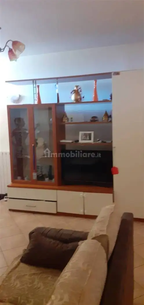 Trilocale ottimo stato, piano terra, Borgofranco Sul Po, Borgocarbonara - foto 3