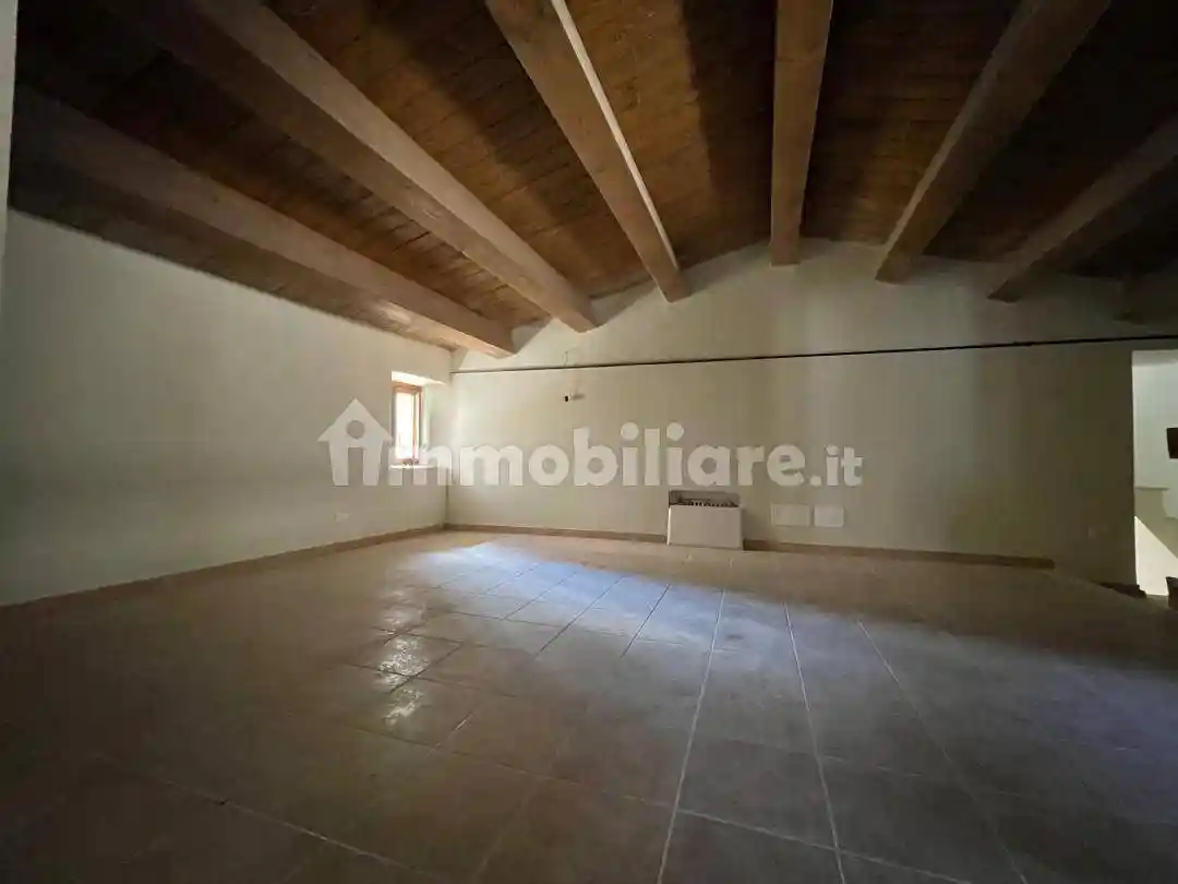 Terratetto unifamiliare via discesa dal Colle snc, Fontecchio - foto 4