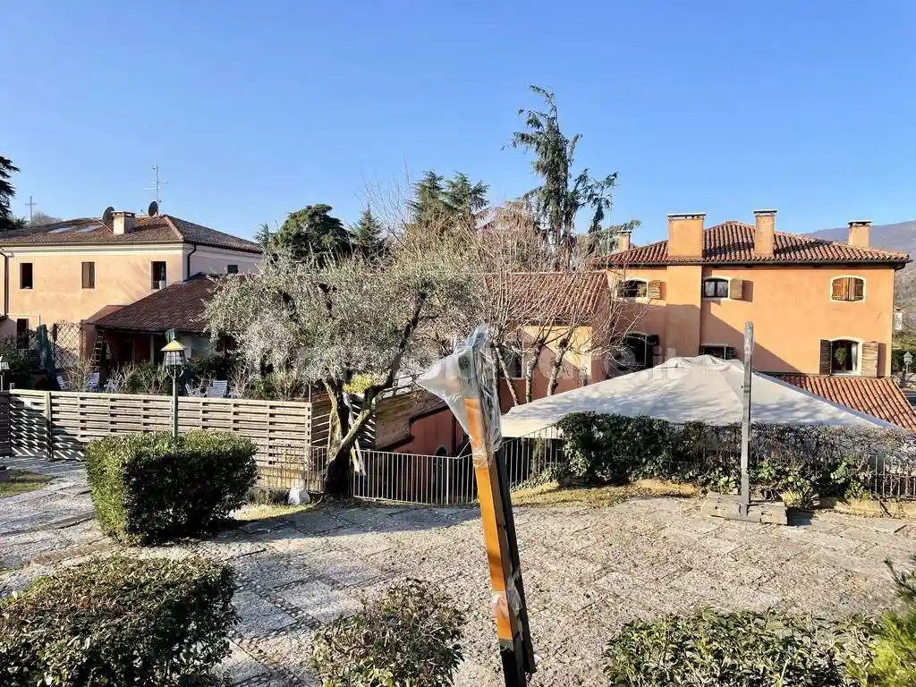 Villa in vendita a Bassano del Grappa