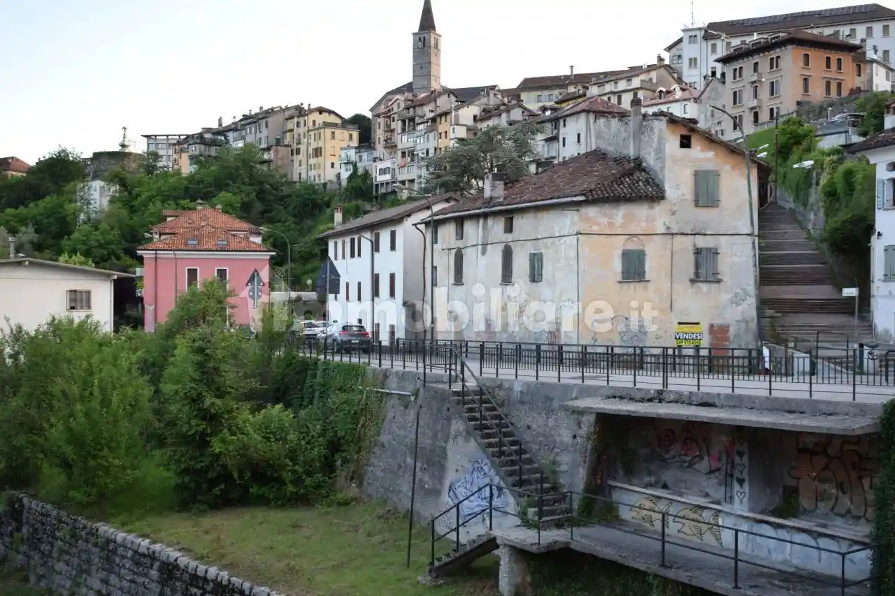 Casa indipendente in vendita a Belluno